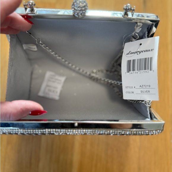 NWT d'morgeaux Silver Rhinestone Clutch Bag AZ7219 Metal Handle Shoulder Purse - Picture 6 of 12
